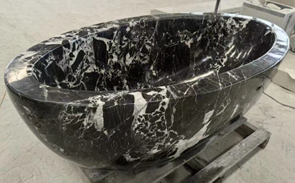 Banyera de marbre negre